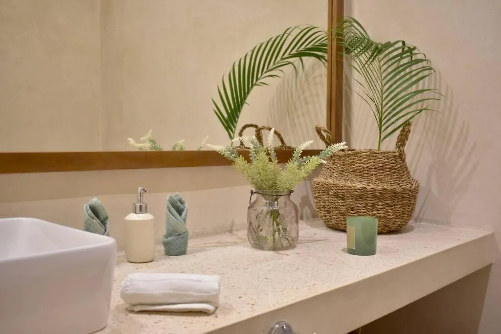 Chic-Modern Apt W/Pool, Garden, Parking & 3 Bikes Apartment Tulum