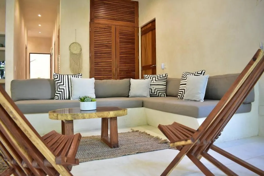 Chic-Modern Apt W/Pool, Garden, Parking & 3 Bikes Apartment Tulum Mexico
