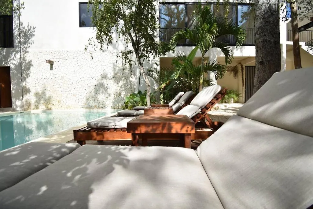 Chic-Modern Apt W/Pool, Garden, Parking & 3 Bikes Apartment Tulum