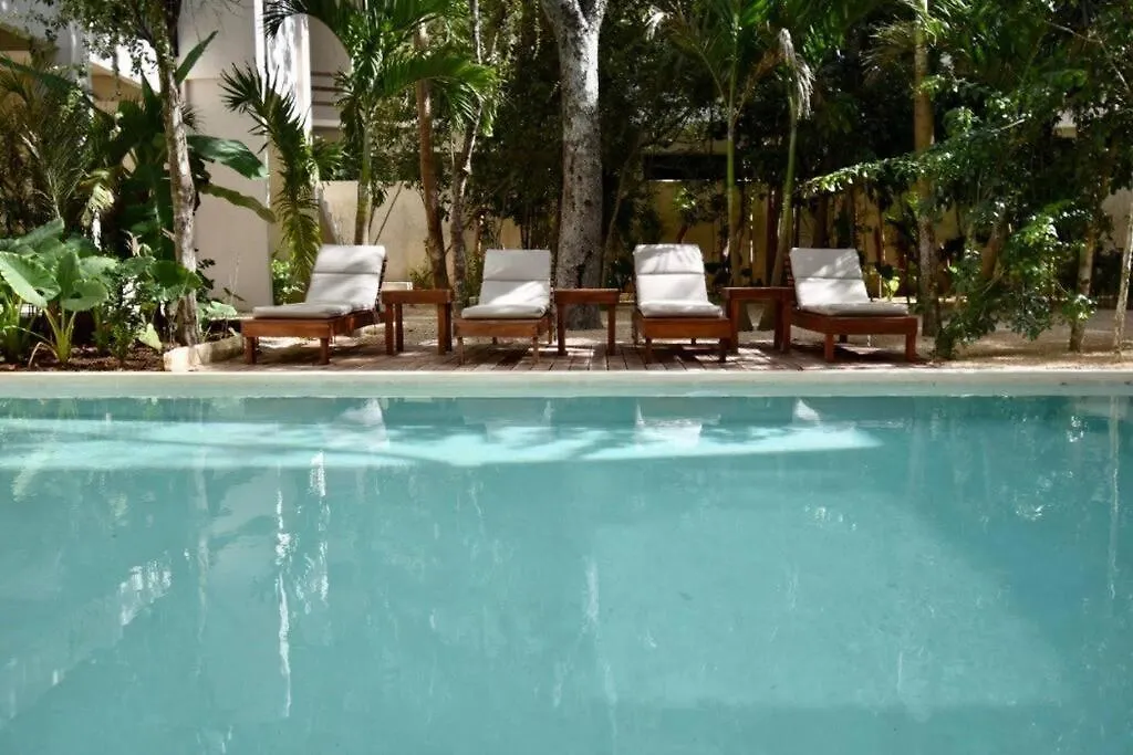 Chic-Modern Apt W/Pool, Garden, Parking & 3 Bikes Apartment Tulum