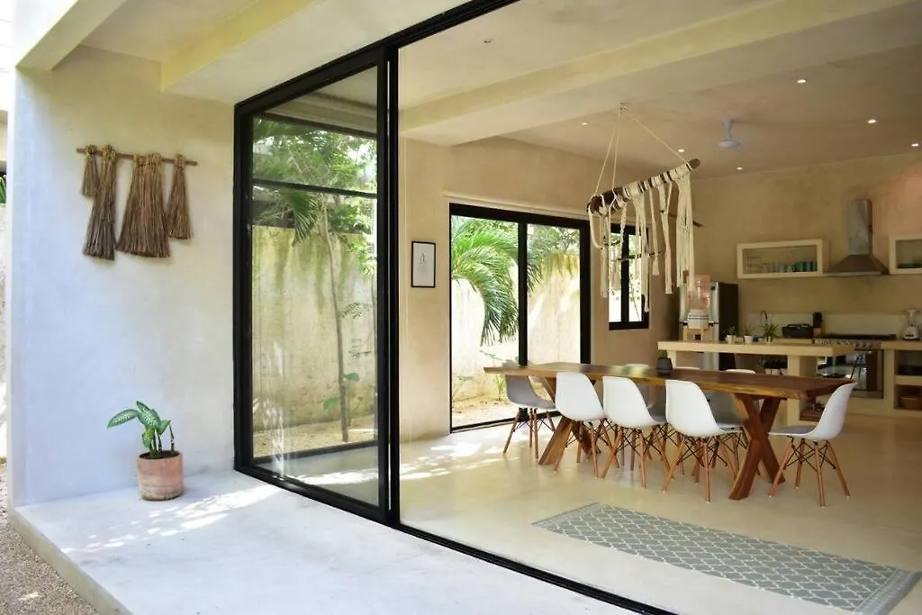 Chic-Modern Apt W/Pool, Garden, Parking & 3 Bikes Apartment Tulum