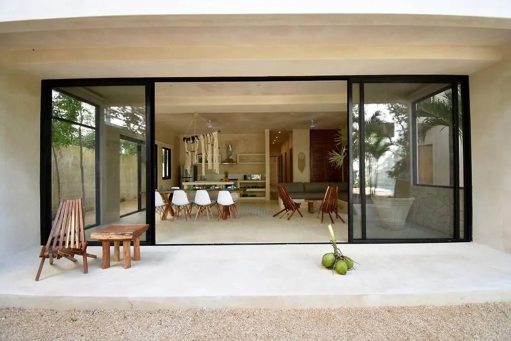 Chic-Modern Apt W/Pool, Garden, Parking & 3 Bikes Apartment Tulum Mexico